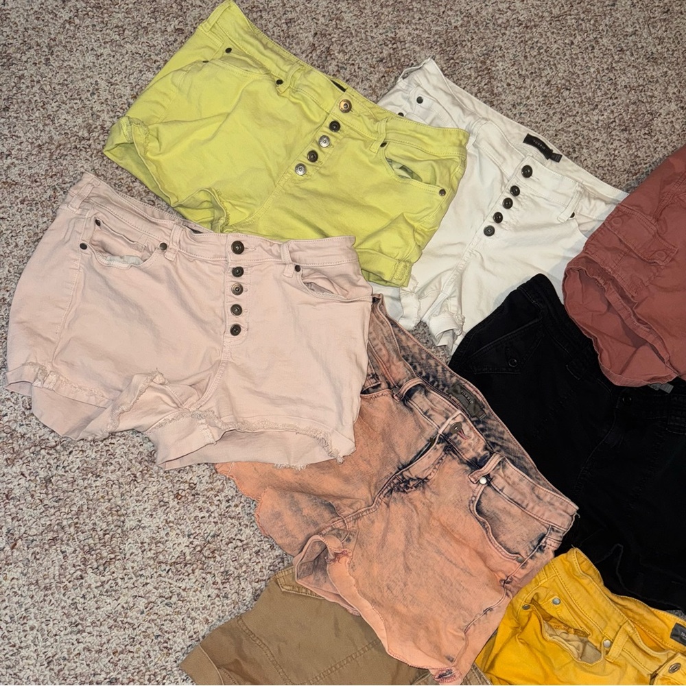 Torrid Women's Jean Shorts in Vibrant Colors - Picture 2 of 5